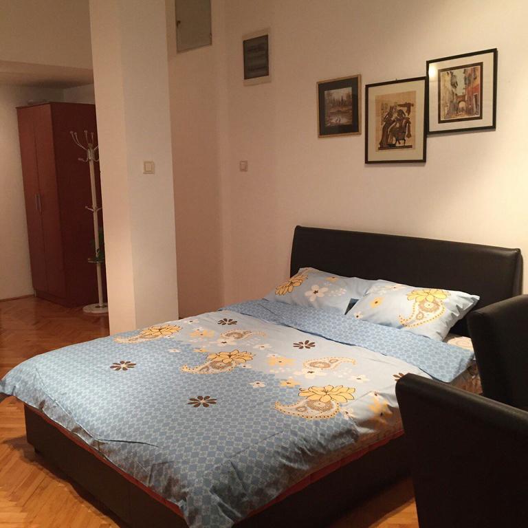Apartment The Royal Pg Podgorica Extérieur photo